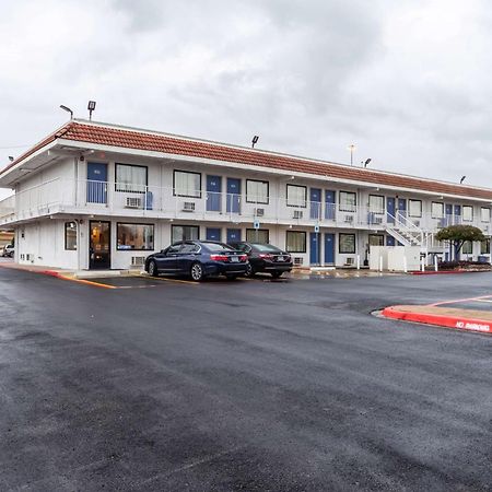 Motel 6-North Richland Hills, Tx Екстер'єр фото