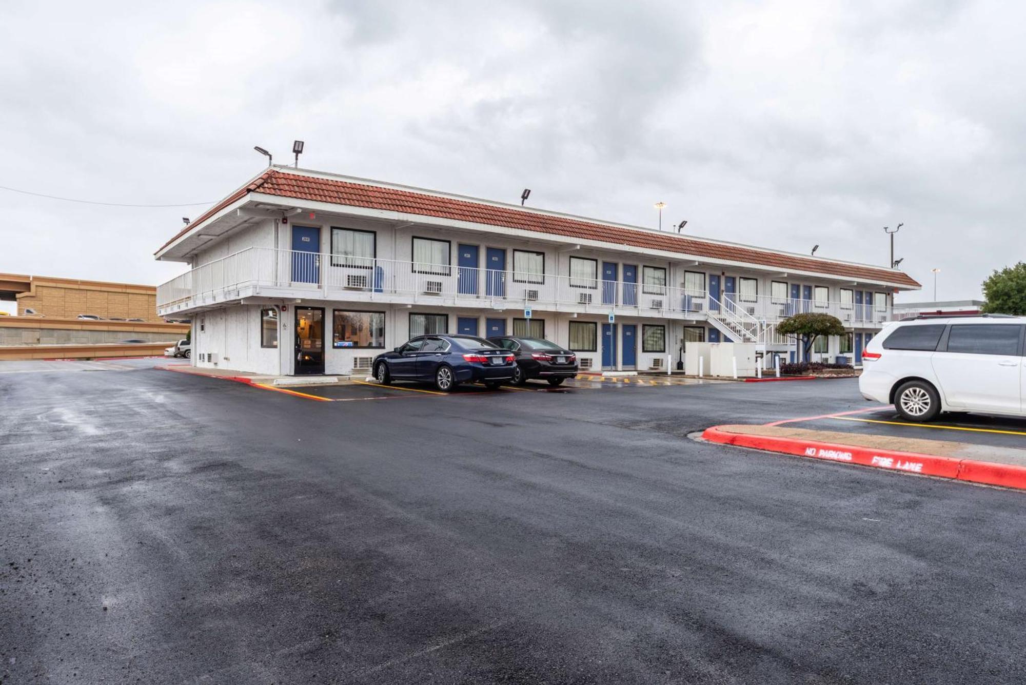Motel 6-North Richland Hills, Tx Екстер'єр фото