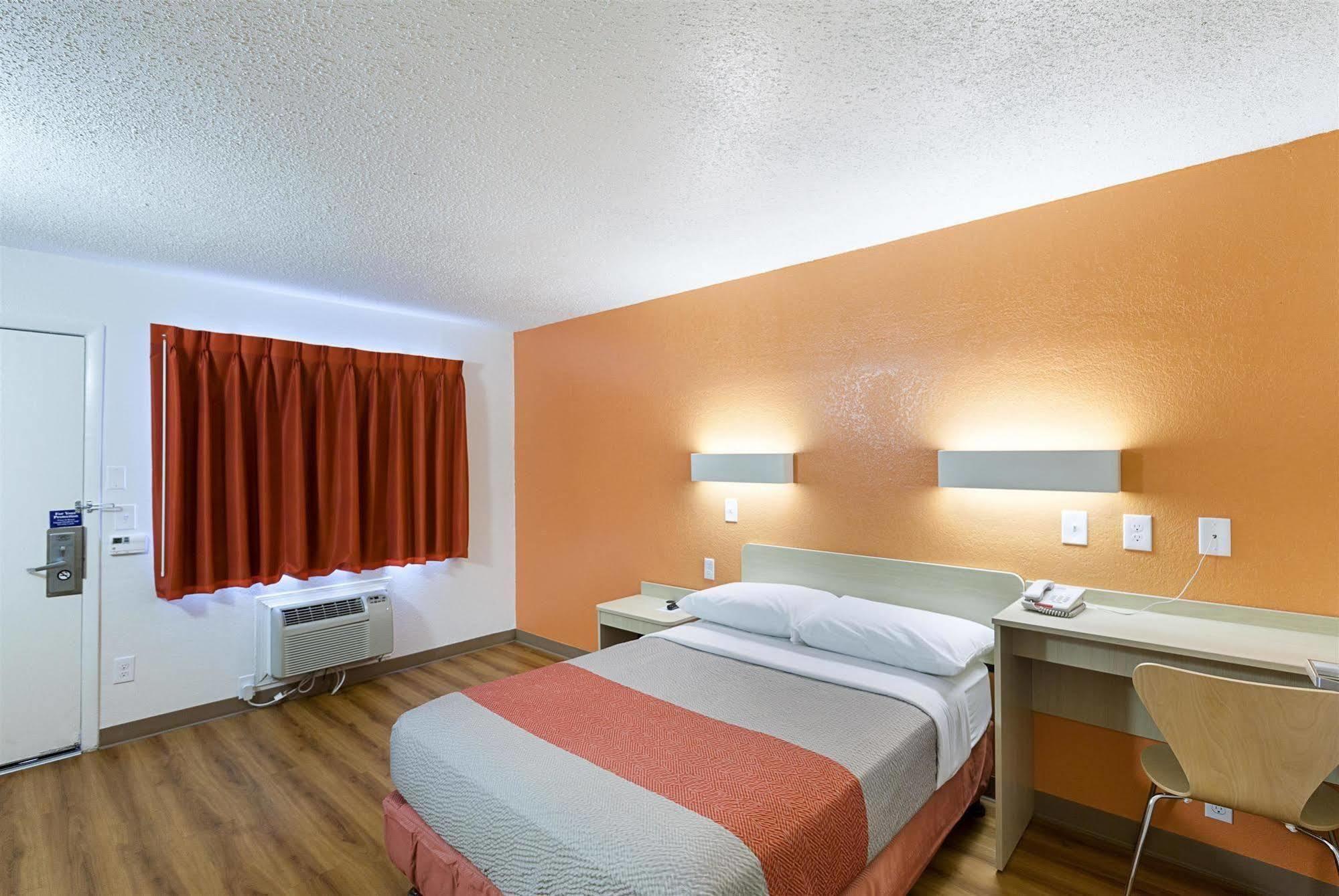 Motel 6-North Richland Hills, Tx Екстер'єр фото